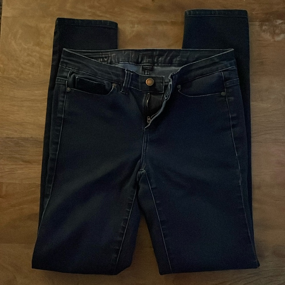 Calvin Klein Ultimate Skinny Women’s Sz 4/27 Jeans